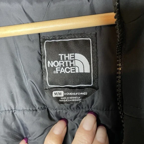 THE NORTH FACE WOMEN PRIMALOFT JACKET SIZE Medium black With Removable Hood - Picture 9 of 9